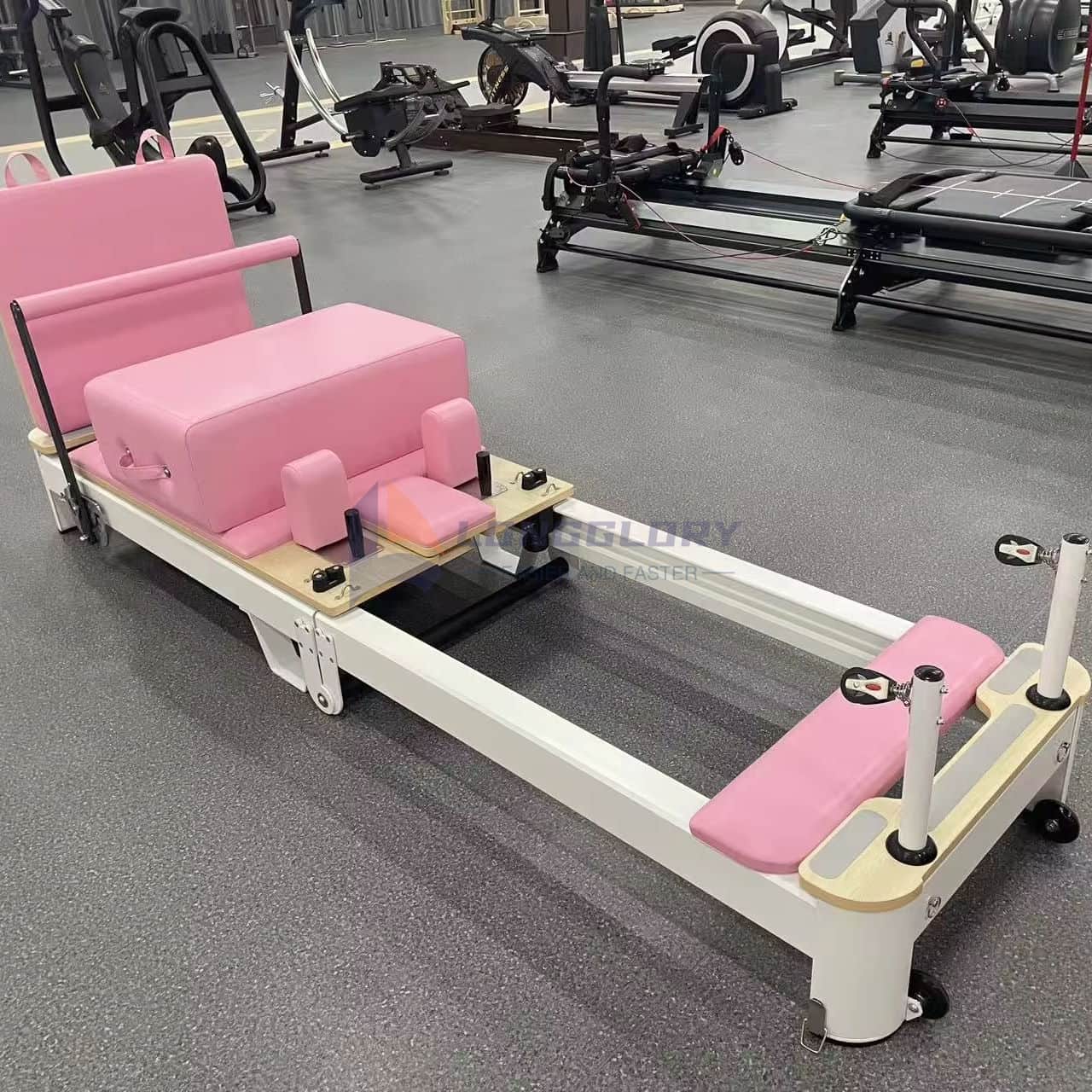 Fällbar Pilates Reformer i aluminium