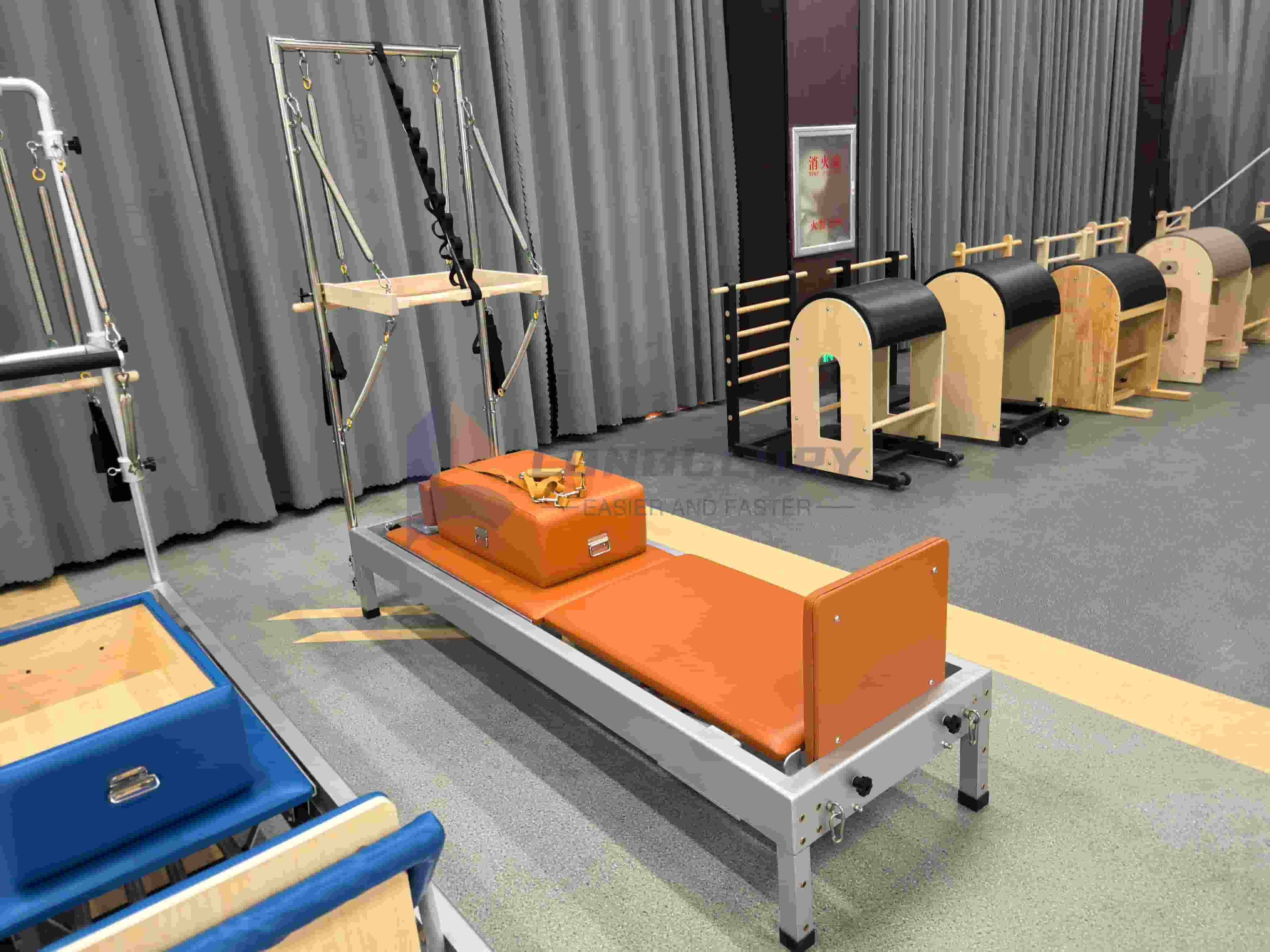 Pilates reformator i aluminium med torn