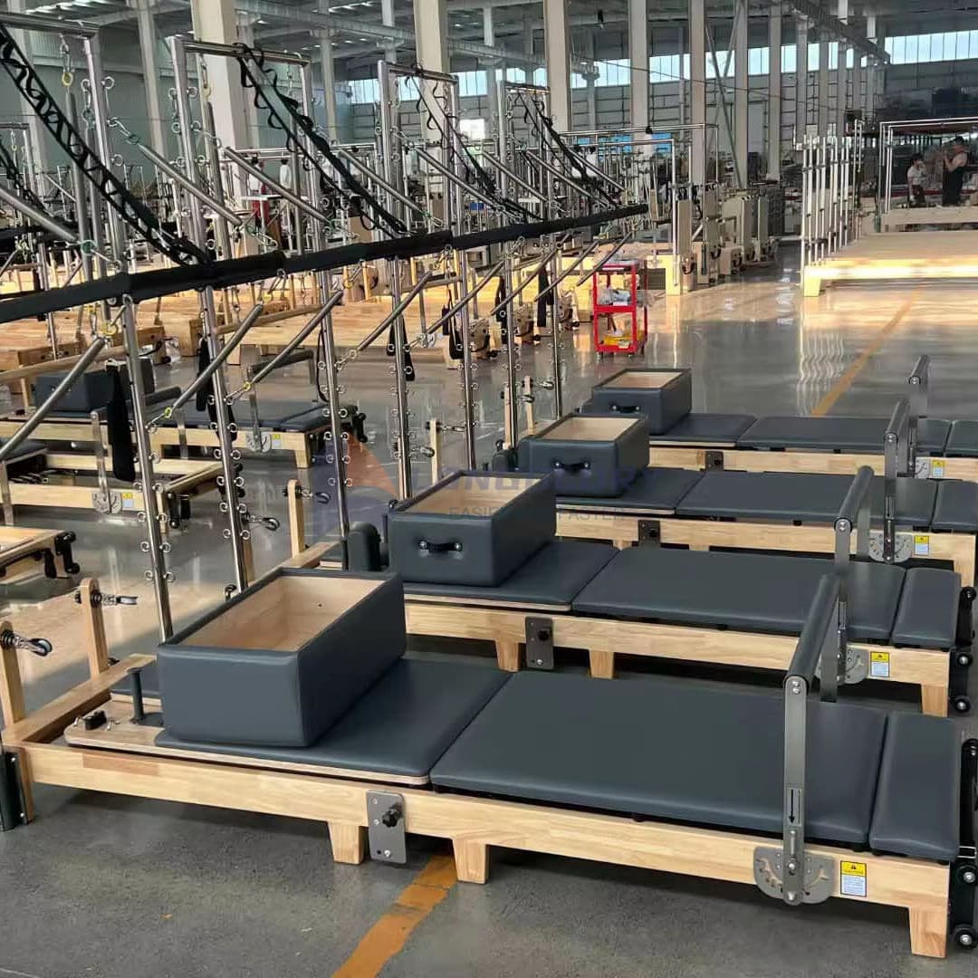 Ek Pilates Reformer Med Halvtornet